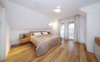 Proprietate Deosebita - Poză 8