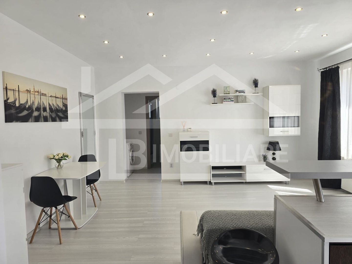 Apartament cu 2 camere, 50mp, Zona Unirii - Poză 3