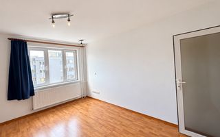 Aradului-Iulius Town | 2 Camere | Etaj Intermediar | Decomandat. - Poză 5