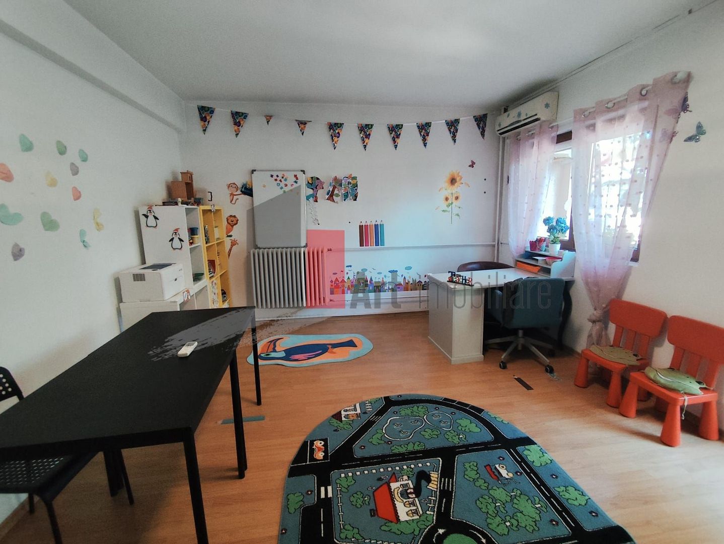 Vila de inchiriat/ Spatiu comercial.(etaj1/mansarda) Domenii - Poză 3