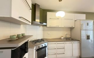 Casa finisata modern - zona centrala! - Poză 4