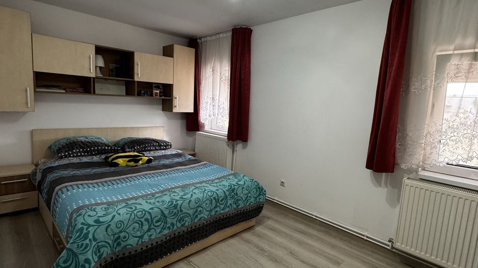 Casa de Vânzare cu lac - Poză 10