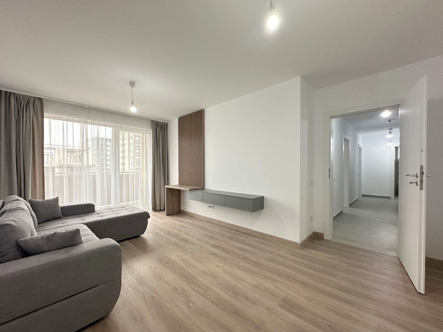 Apartament modern cu 3 camere în zona Coresi ROKMAN confort și exclusivitate - Poză 3