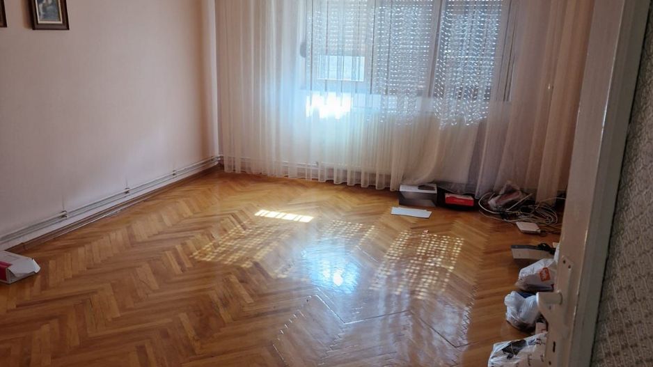 Casa 4 +1 camere de vanzare in Marghita, Bihor - Poză 3