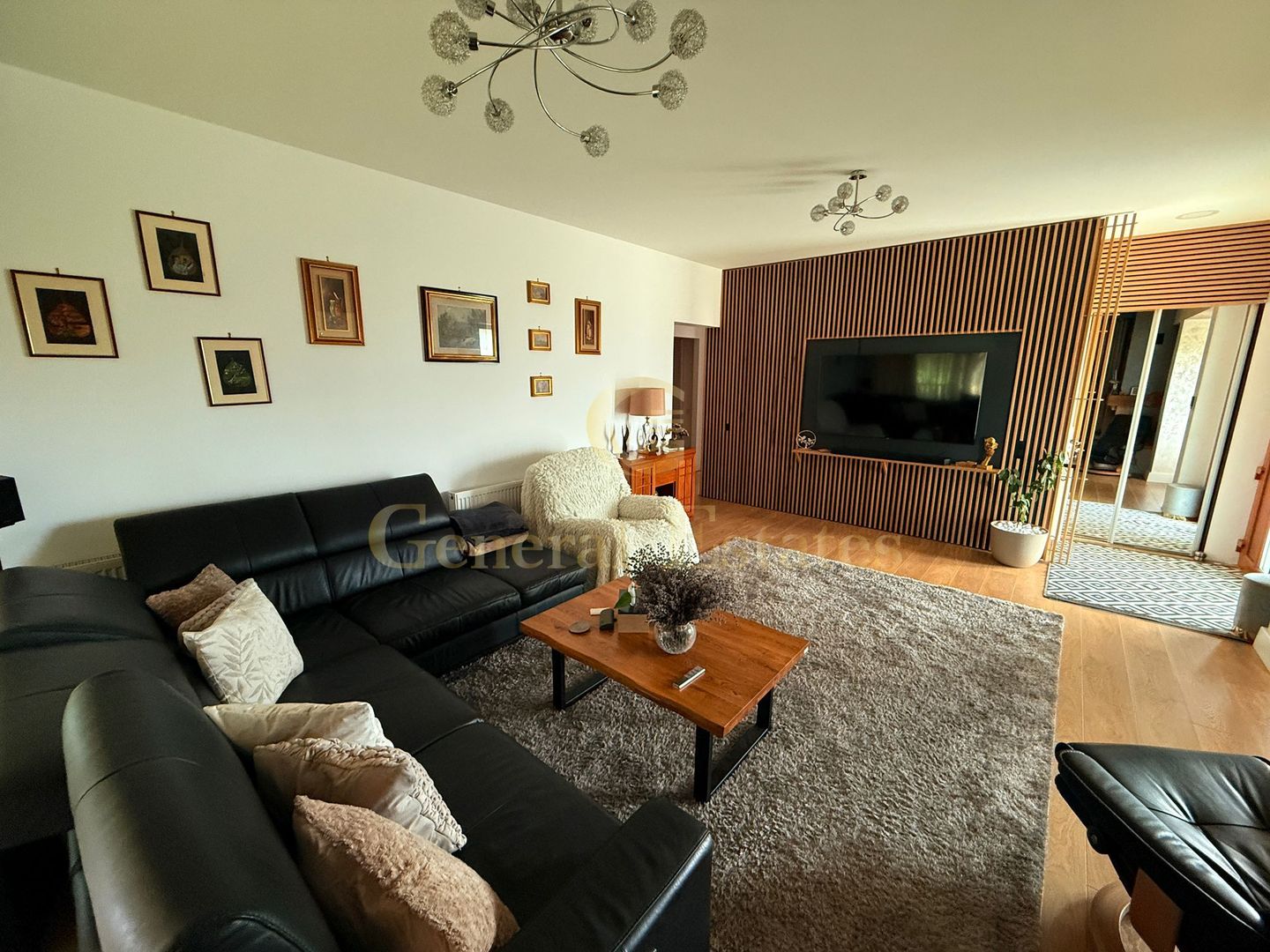 Casă individuală | 4 camere | Teren generos - Poză 1