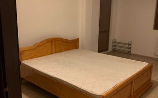 De vanzare apartament 3 camere 95 mp, Cartierul Latin - Poză 2
