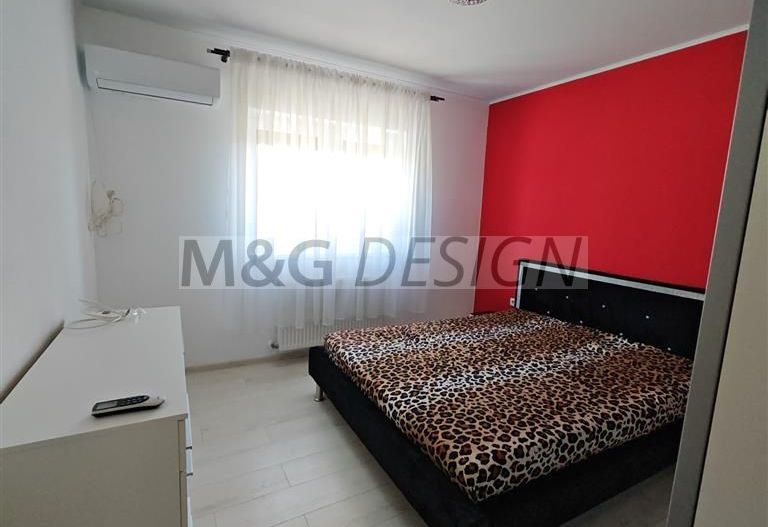 Giroc 2 camere decomandat (transformat din 3camere) et 1 loc parcare - Poză 10