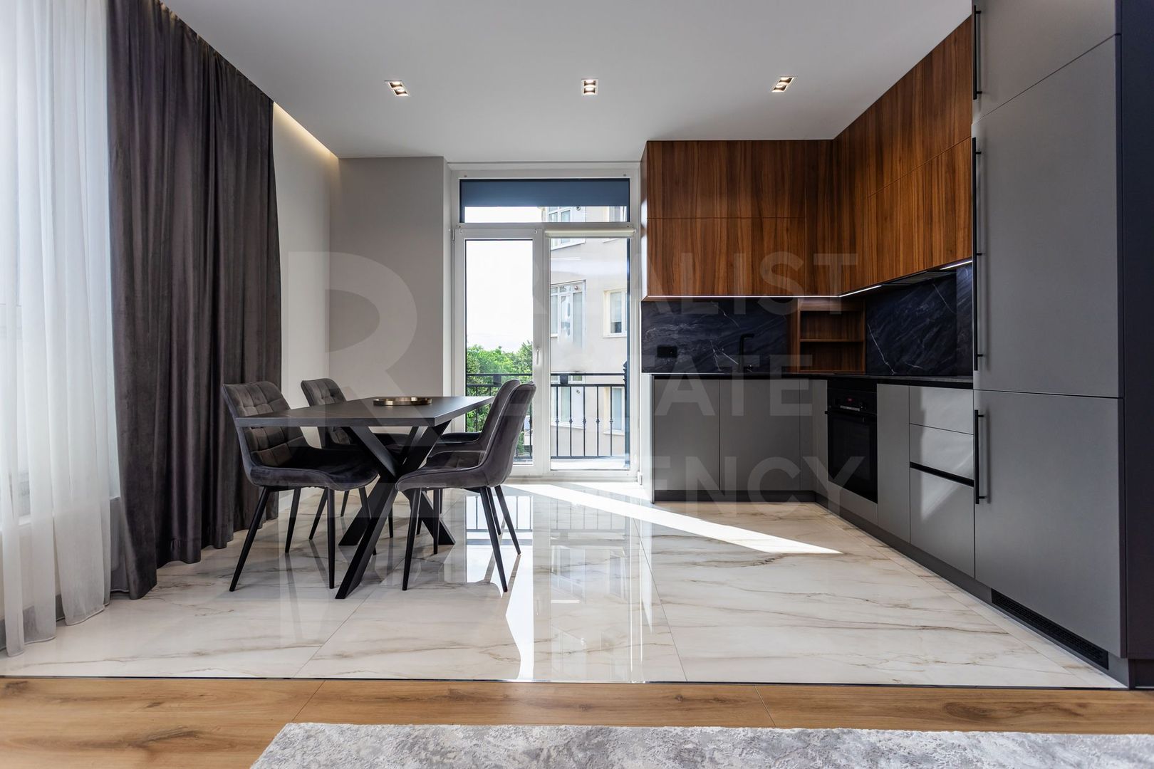 Chirie, apartament, 2 camere, str. Petru Movilă, sectorul Centru - Poză 3