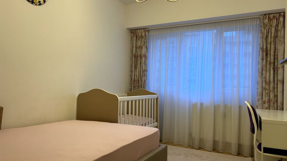 Аpartament 4 camere - zona Mega Mall - Poză 4