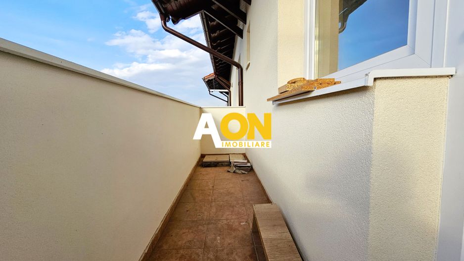 Apartament 3 camere, 2 bai, 67 mp + mansarda 90 mp + boxa + parcare - Poză 3