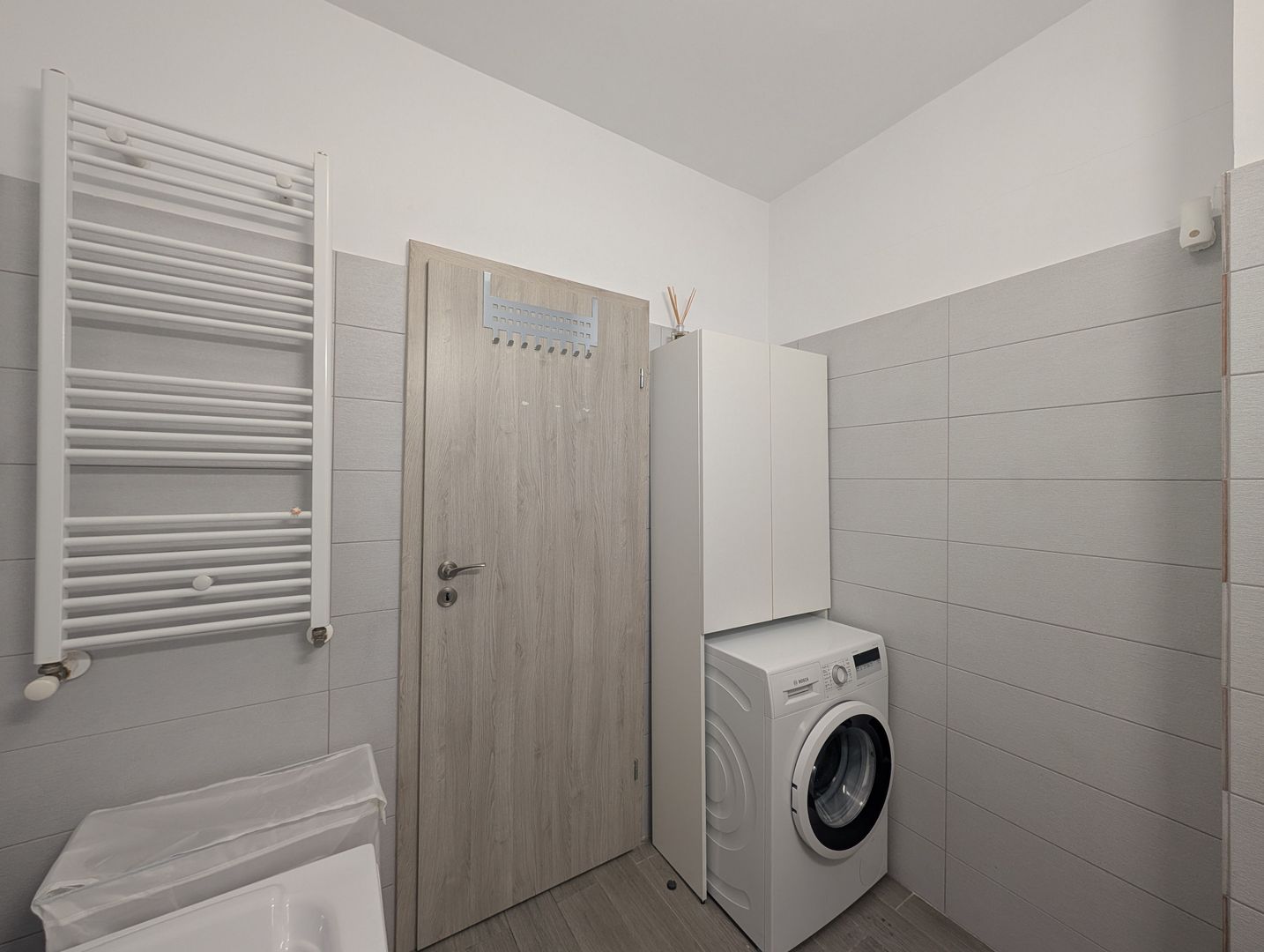 Apartament de 2 Camere Mobilat si Utilat complet + Loc de parcare - Poză 12