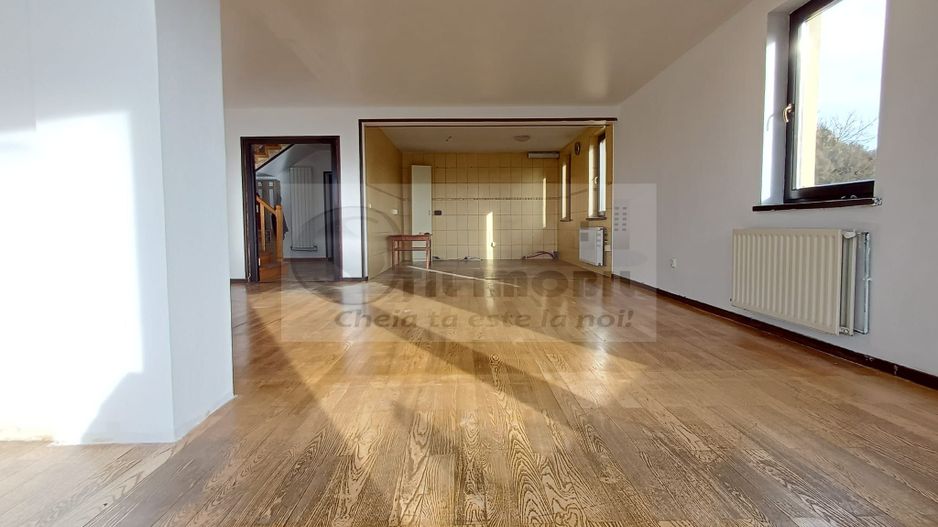 Casă spațioasă 5 camere | Valea Ursului La stradă principală | - Poză 5