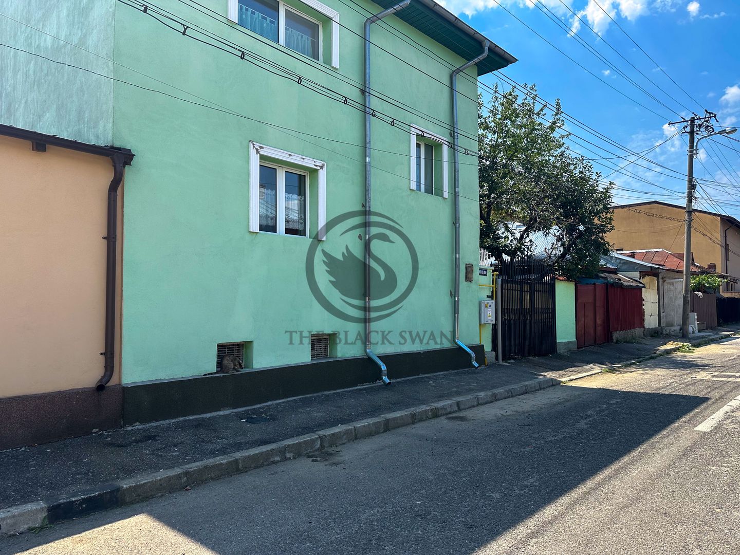 Casa de vanzare cu 4 camere | Zona Afi Palace, Ploiești | Comision 0% - Poză 2