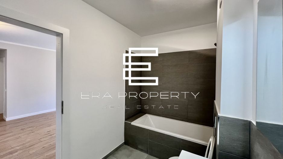 Apartament  54 mp- balcon 14 mp- aer conditionat- zona Aeroport /Sibiu - Poză 11