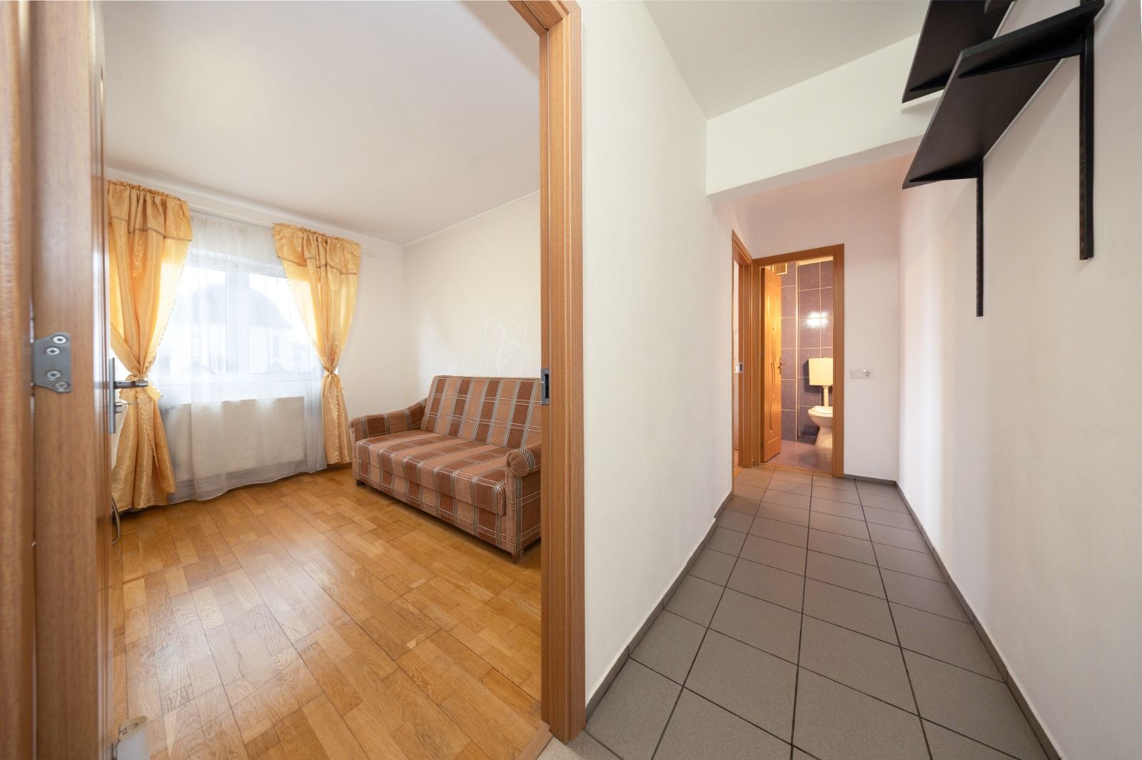 COMISION 0% | 3 CAMERE DECOMANDAT | 2 PARCĂRI | TRACTORUL RMX192750 - Poză 8
