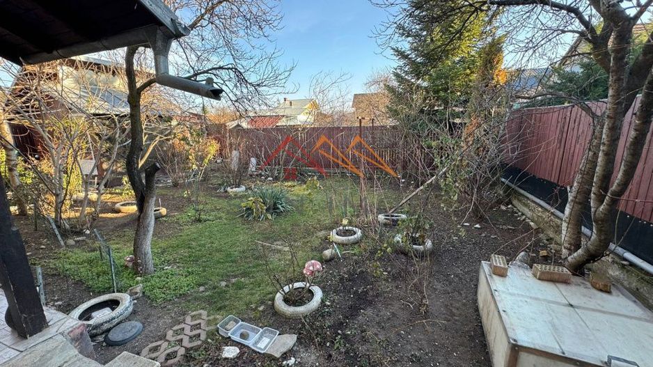 Vila de vanzare, 5 camere, garaj, 383 m2 teren, Campina - Poză 3