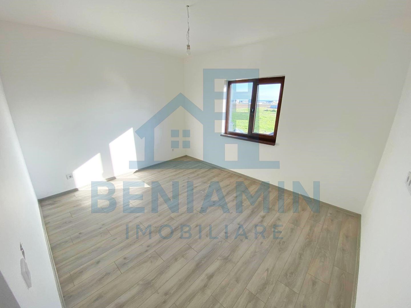 Casa noua stil mediteranian - P+1 - 4 dormitoare - 176mp - Damila - Poză 4