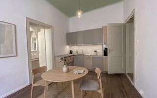 Apartament renovat, în inima Sibiului, pe strada Nicolae Bălcescu - Poză 3