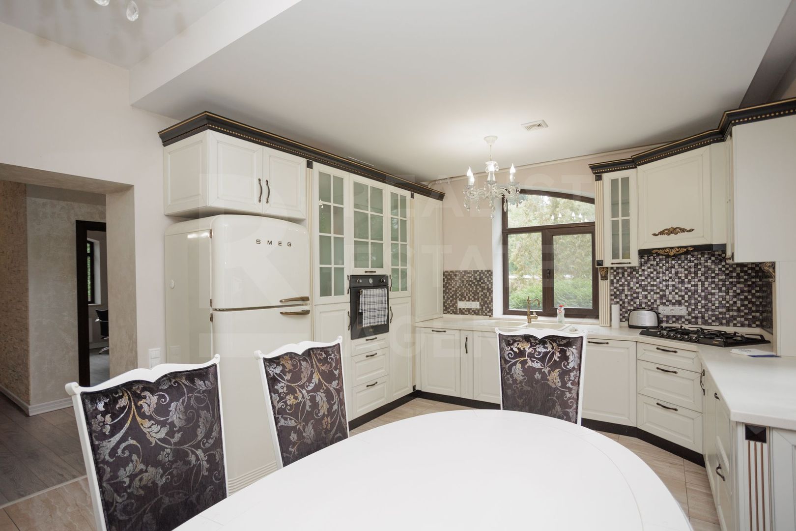 Chirie , casă 180 mp + 6 ari, str. Ghidighici, Buiucani - Poză 4