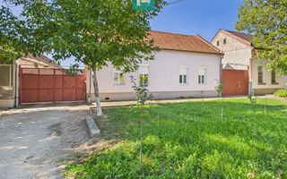 Casă cu piscină și teren generos, Sântana - Poză 33