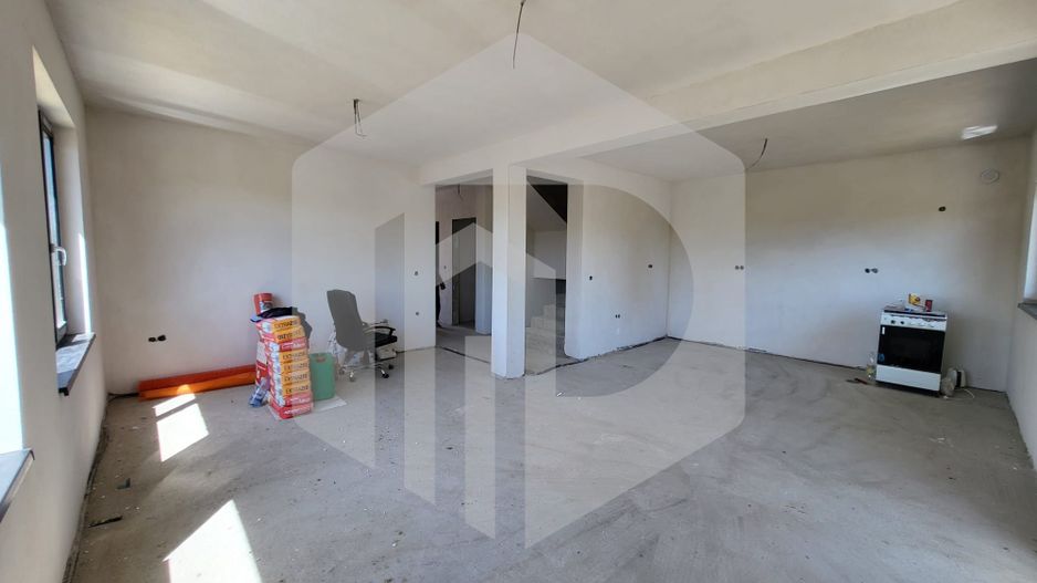 Casa individuala in Cristian | 5 camere | 4 Dormitoare | 158mpu - Poză 4