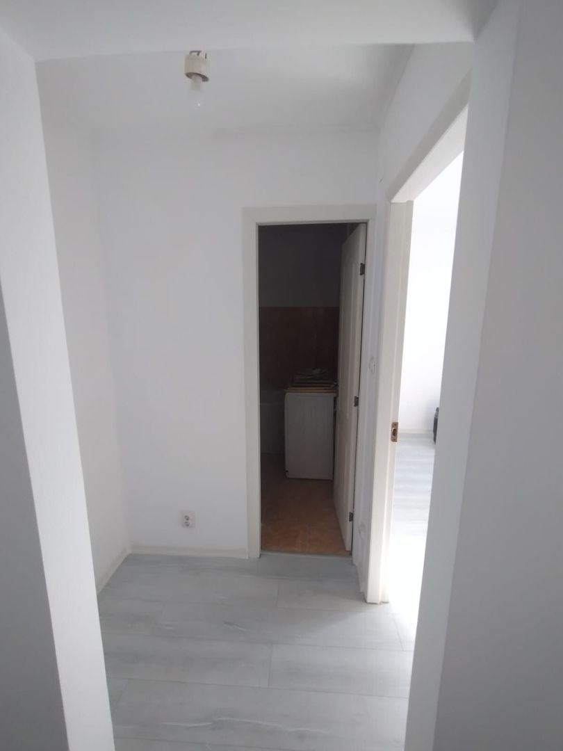 2 CAMERE, BERCENI/RESITA, RENOVAT - Poză 4
