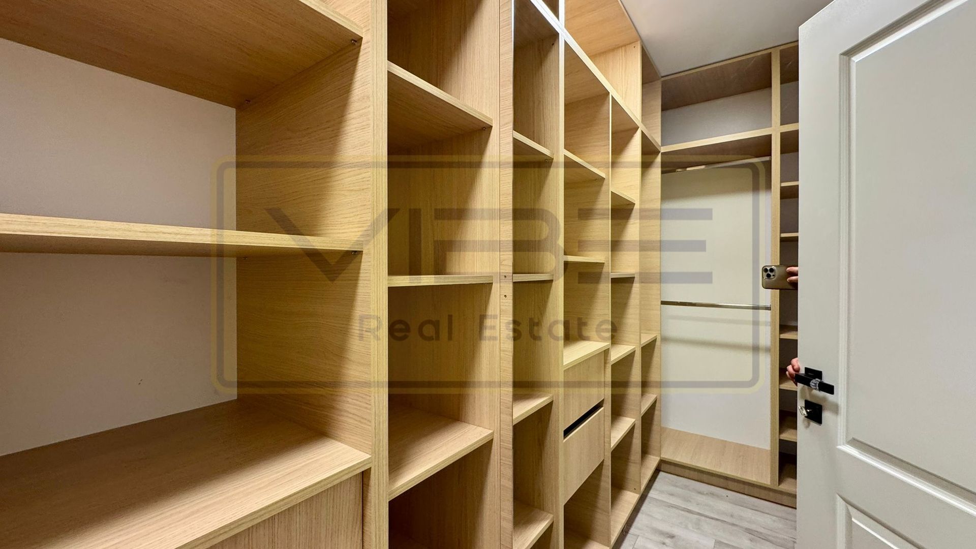 Apartament 2 camere NOU + parcare Poitiers Towers - Poză 5
