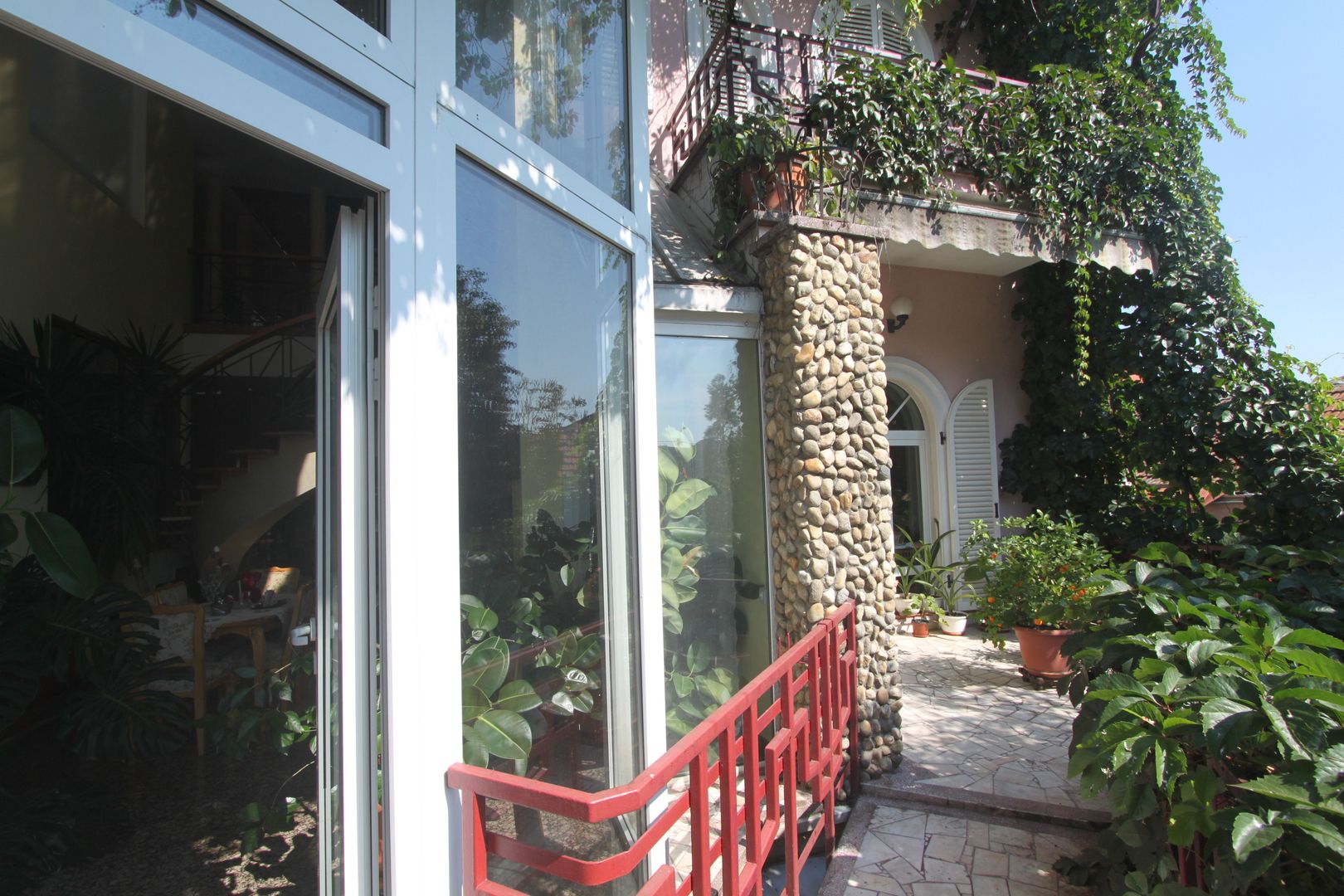 Casă / Vilă cu 8 camere de vânzare în zona Semicentral - Poză 57