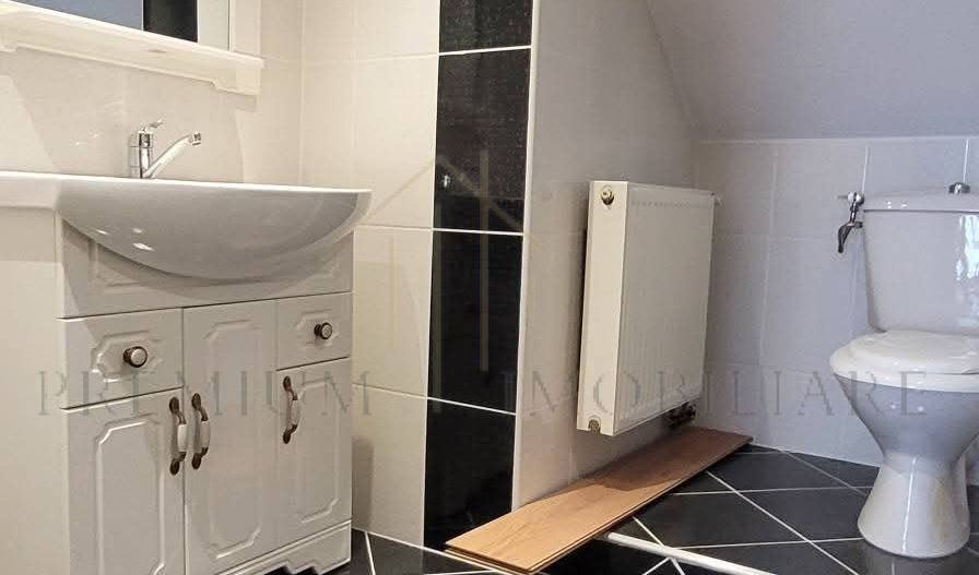 Casă P+M de vânzare la 11 km de Onesti spre Bacau - Poză 10