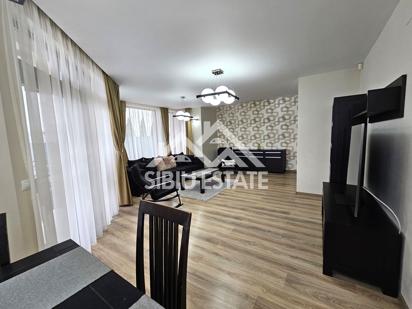 Casa individuala garaj pivnita curte mare - Poză 24