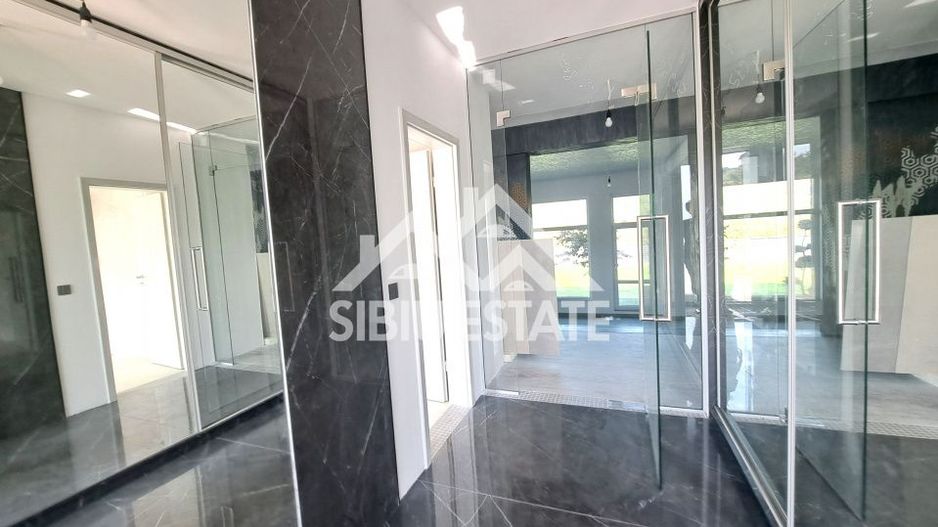 Casa Sibiu Cisnadioara, garaj, piscina, terase panoramice - Poză 21