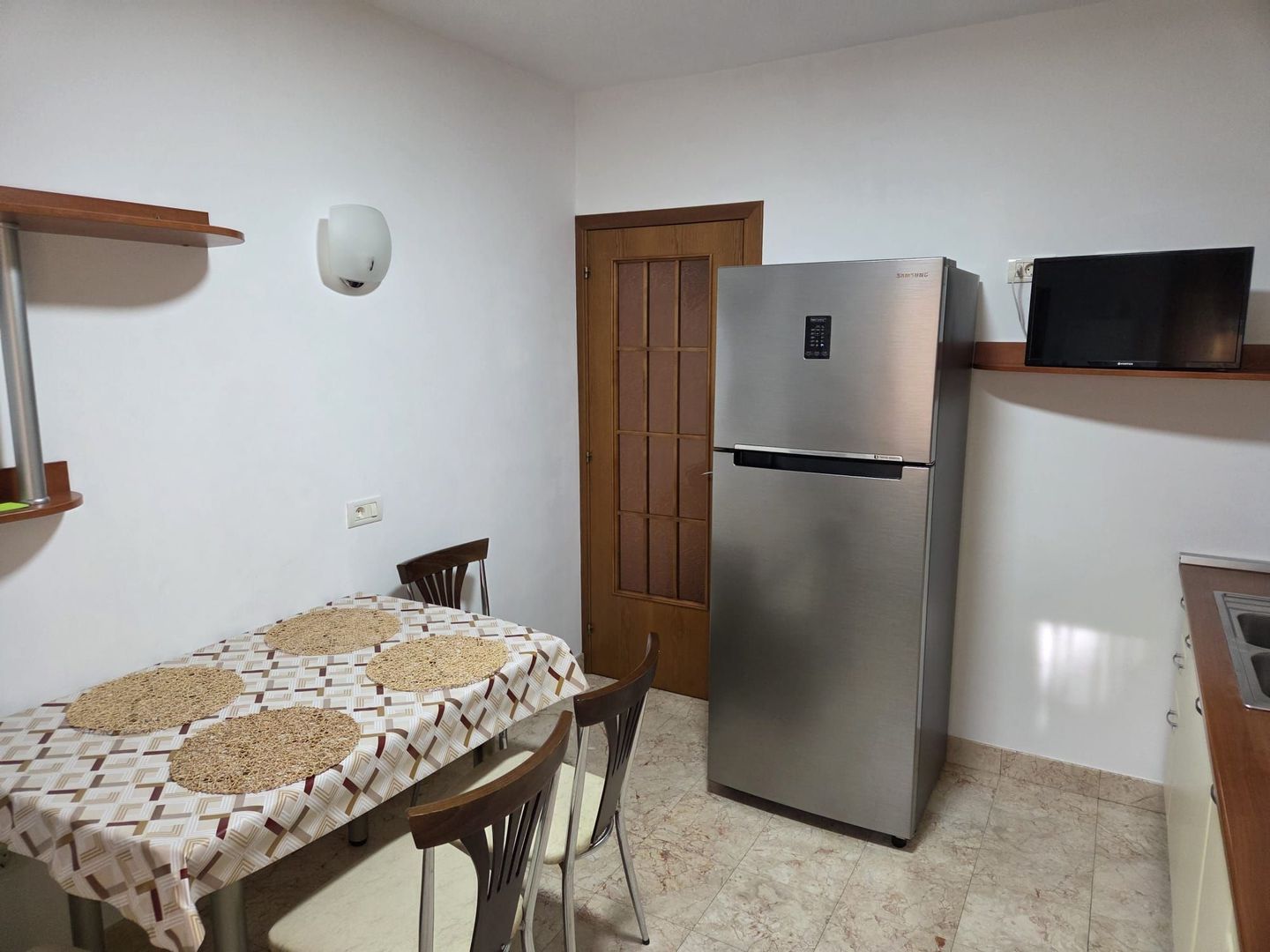 Apartament 2 camere, dec, 10 min metrou Timpuri Noi, centrala proprie - Poză 5