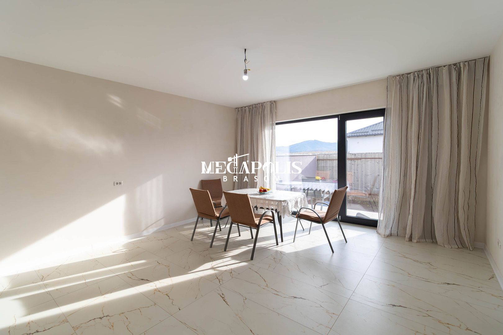 Duplex modern – 5 camere + garaj - Poză 3