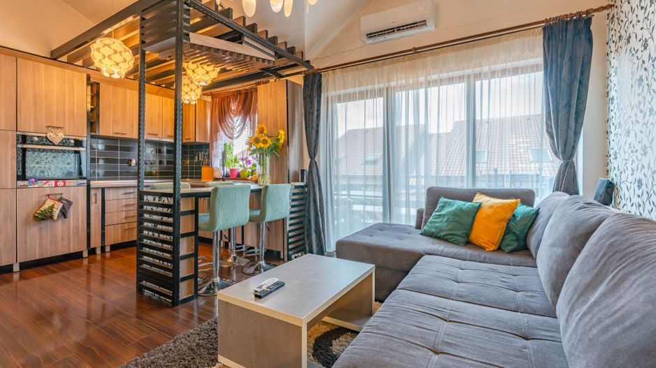 Apartament 2 Camere de Vânzare, Mobilat și Utilat, Sânpetru - Poză 2