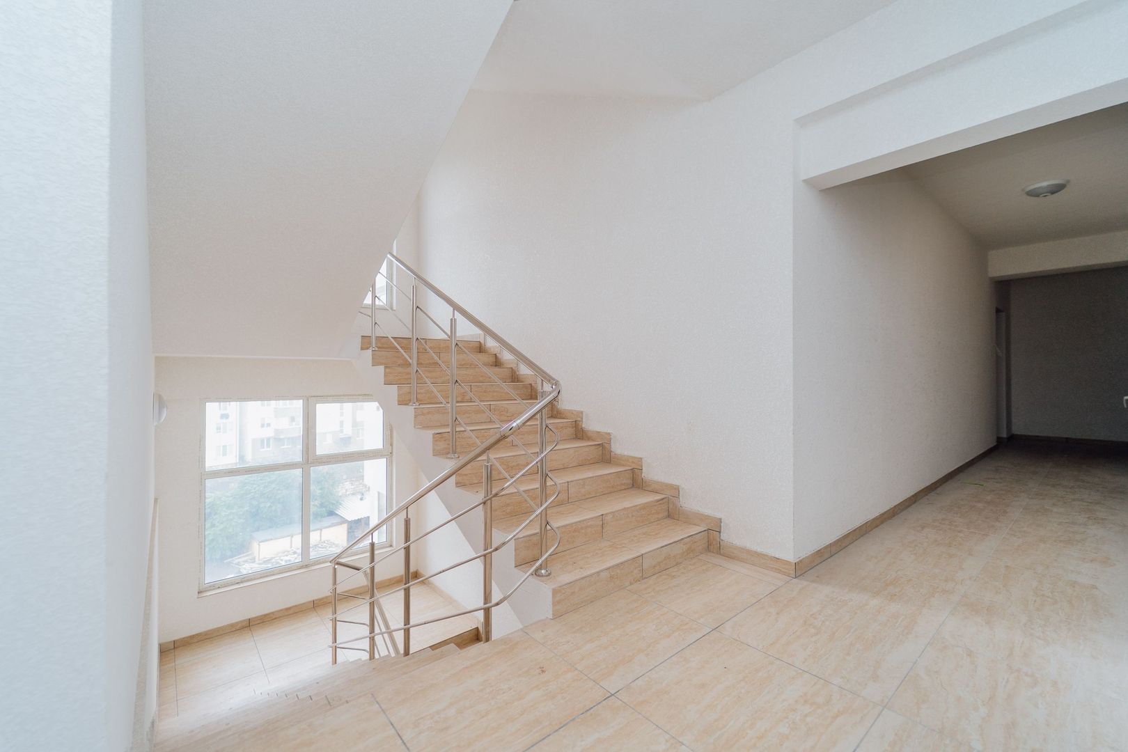 Se vinde apartament pe str. Dacia - Poză 11