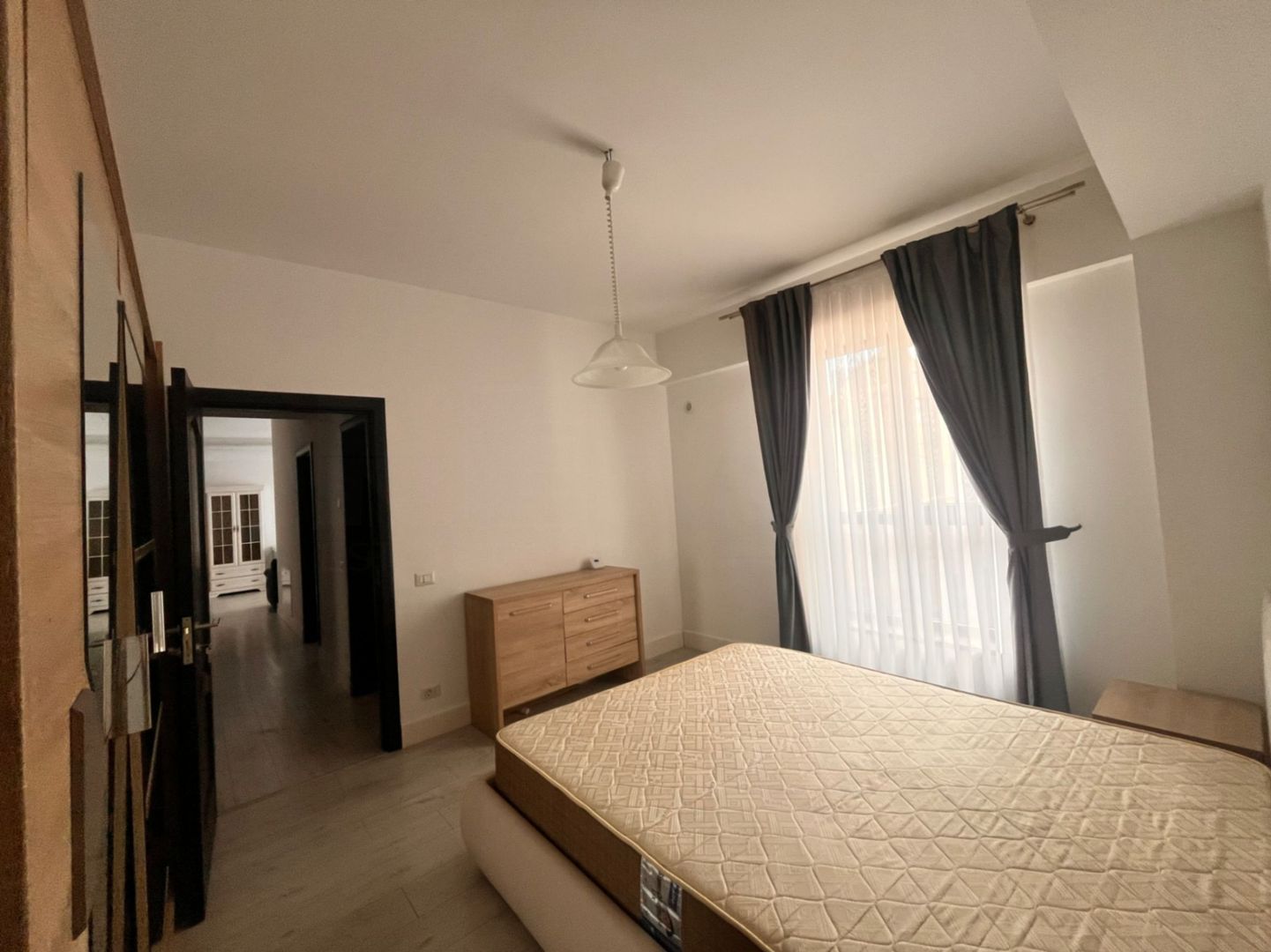 Apartament cu 3 Camere de Vanzare I Suceava/Central I 119.000Euro - Poză 2