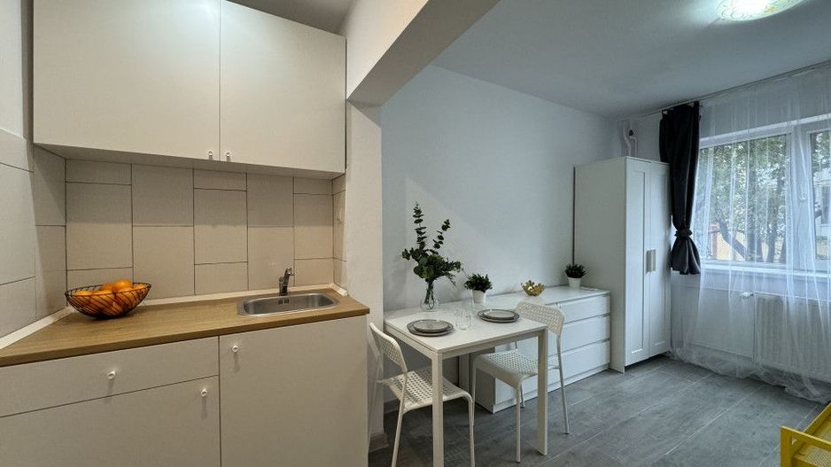 Garsoniera renovata si mobilata, Complex Studentesc, Daliei, Etaj 1. Comision 0 - Poză 4