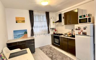 Apartament 3 camere,60 mp, balcon ,parcare, zona Terra,  Floresti - Poză 5