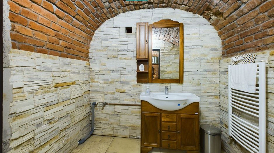 Spațiu Ultracentral Demisol de închiriat - Poză 6