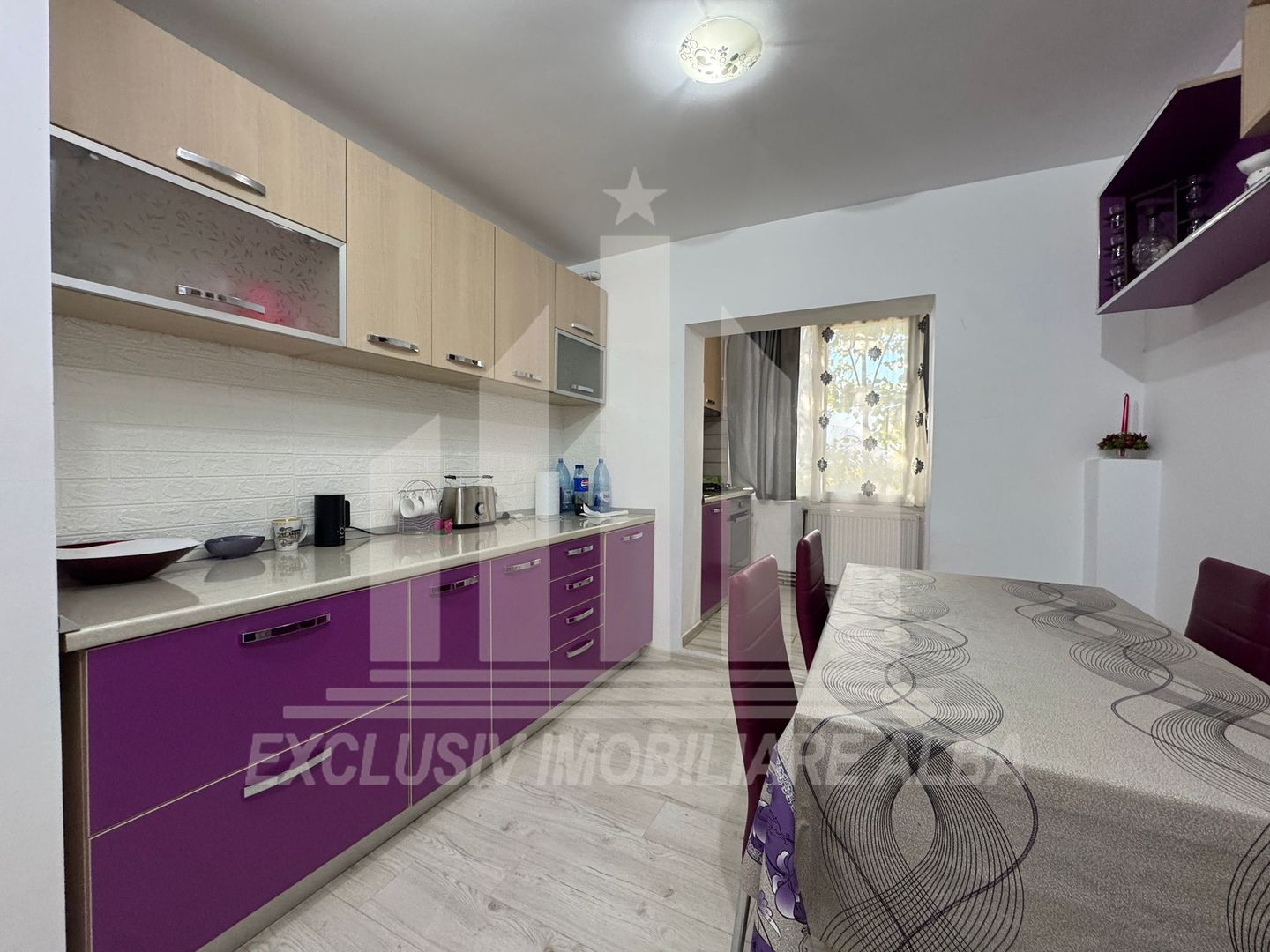 Apartament cu 2 camere, etaj intermediar, Ampoi 3 - Poză 2