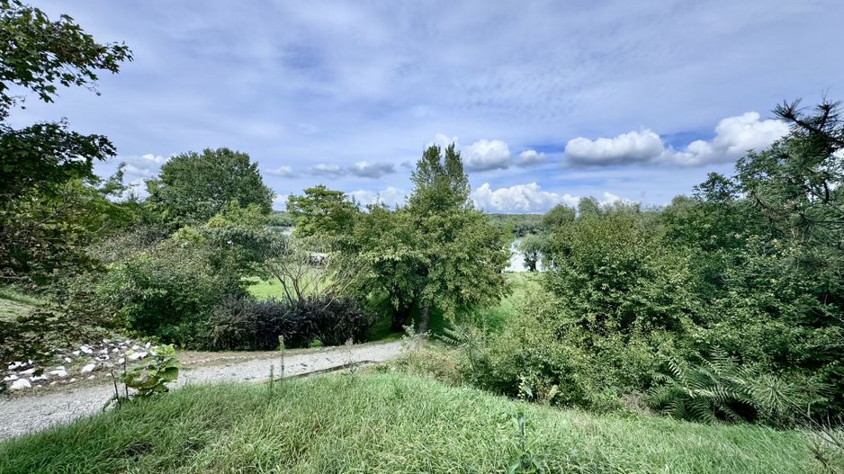 Hotel 20 camere Delta Dunarii 50 m deschidere teren 6000 mp acces auto - Poză 55