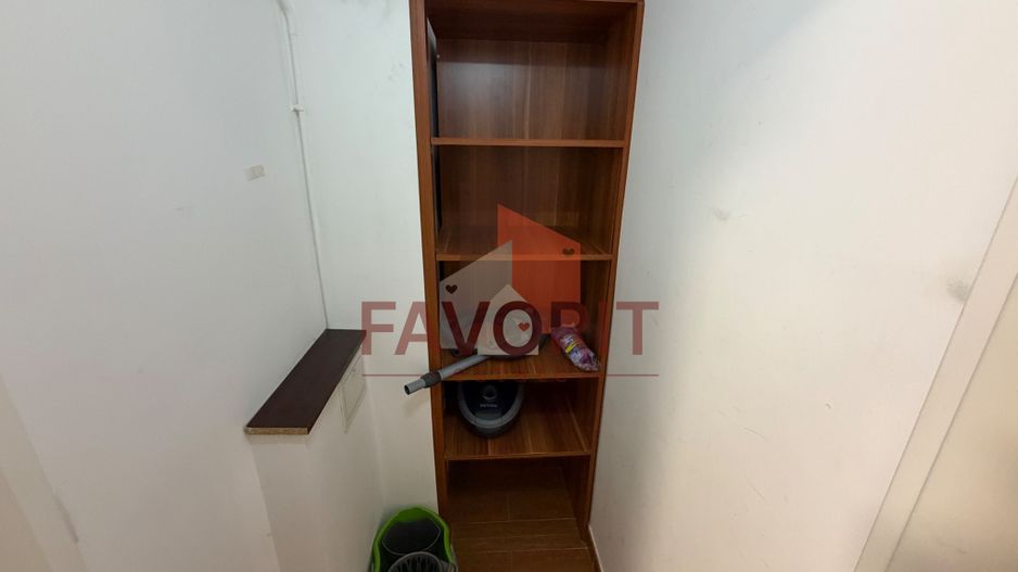 Etaj 2. Disponibil imediat. Garaj. Pozitie excelenta - Poză 7