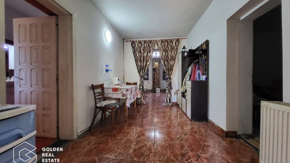 Casa cu teren de 842 mp, oras Lipova - Poză 4