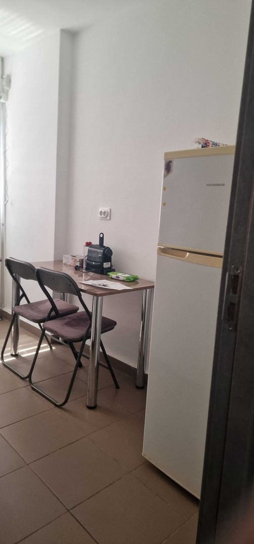 De inchiriat  Apartament 3 camere Bld. Cantemir (Shaormeria Dristor) - Poză 6