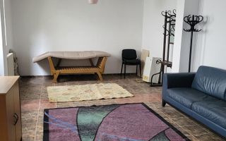 Casa tip vila mansardata, centrala si curte proprie, loc de parcare, 8min metrou - Poză 9