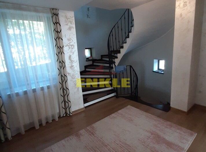 Vila 5 camere, Lebada , finisaje de lux, pret 295000 euro neg - Poză 5