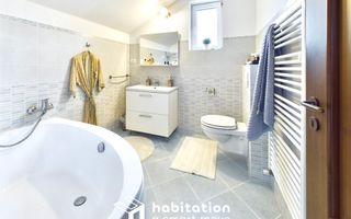 Casă tip duplex, despărțit prin garaj, la intrare în Dumbrăvița - Poză 21