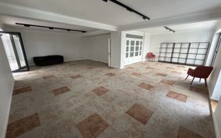 Spațiu modern cu terasă de inchiriat | Showroom, birou sau studio - Poză 3