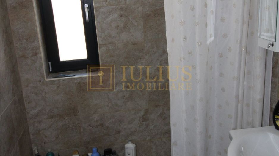 3 camere,  Giroc, la 10 min de Spitalul Judetean, loc parcare inclus - Poză 23