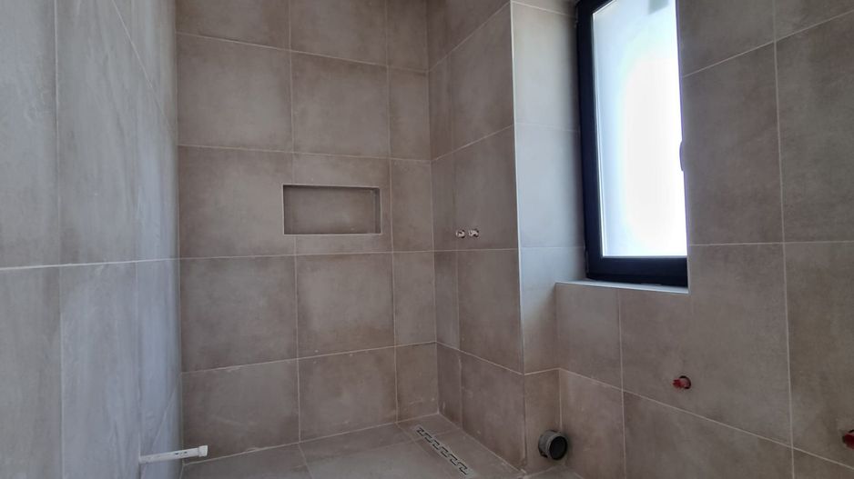 Vilă Individuală cu 700 mp Teren și Mansardă Amenajată - Poză 12